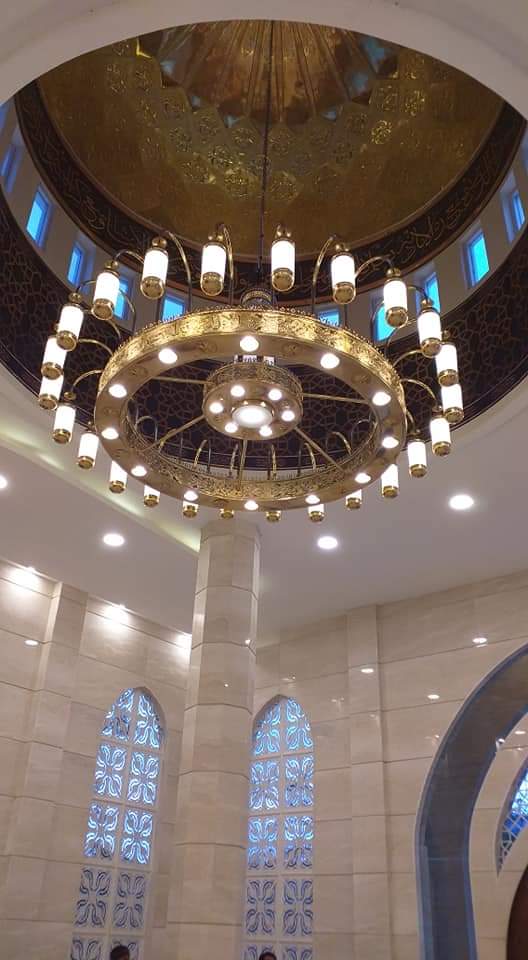 Lampu gantung nabawi madinah