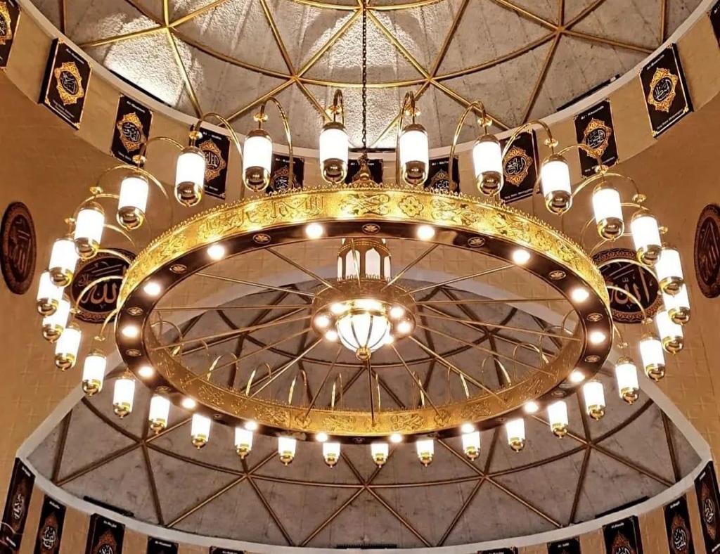 Lampu Gantung Masjid Bandung